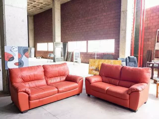 Sofá de 2 plazas y sofá de 3 plazas de polipiel